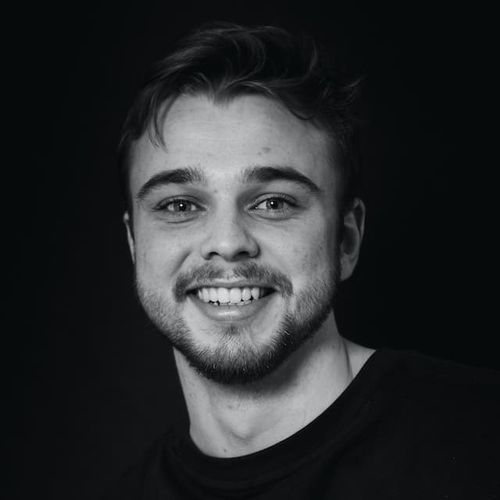 Medusa artist portrait